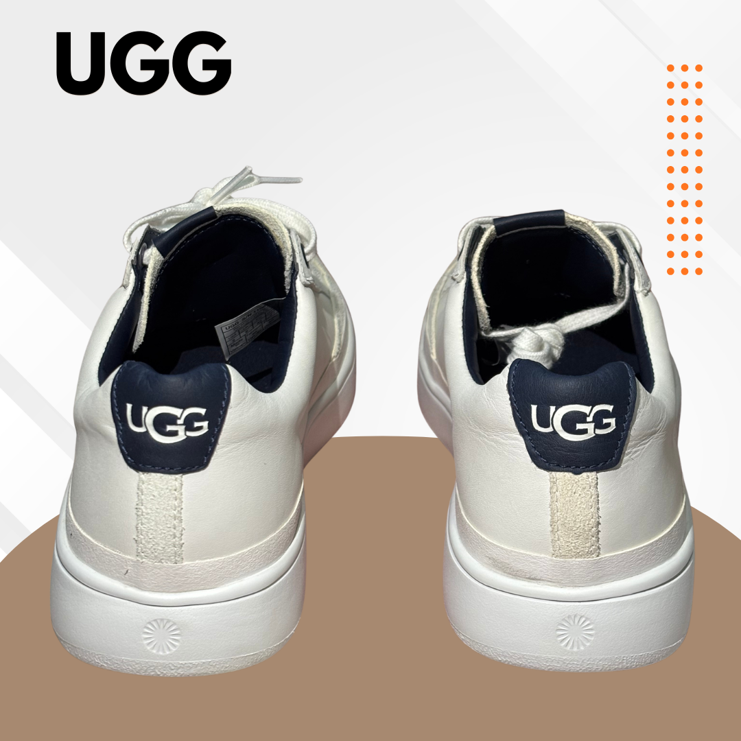 UGG Blanc et Bleu - Usagé - Très bon état - taille 9