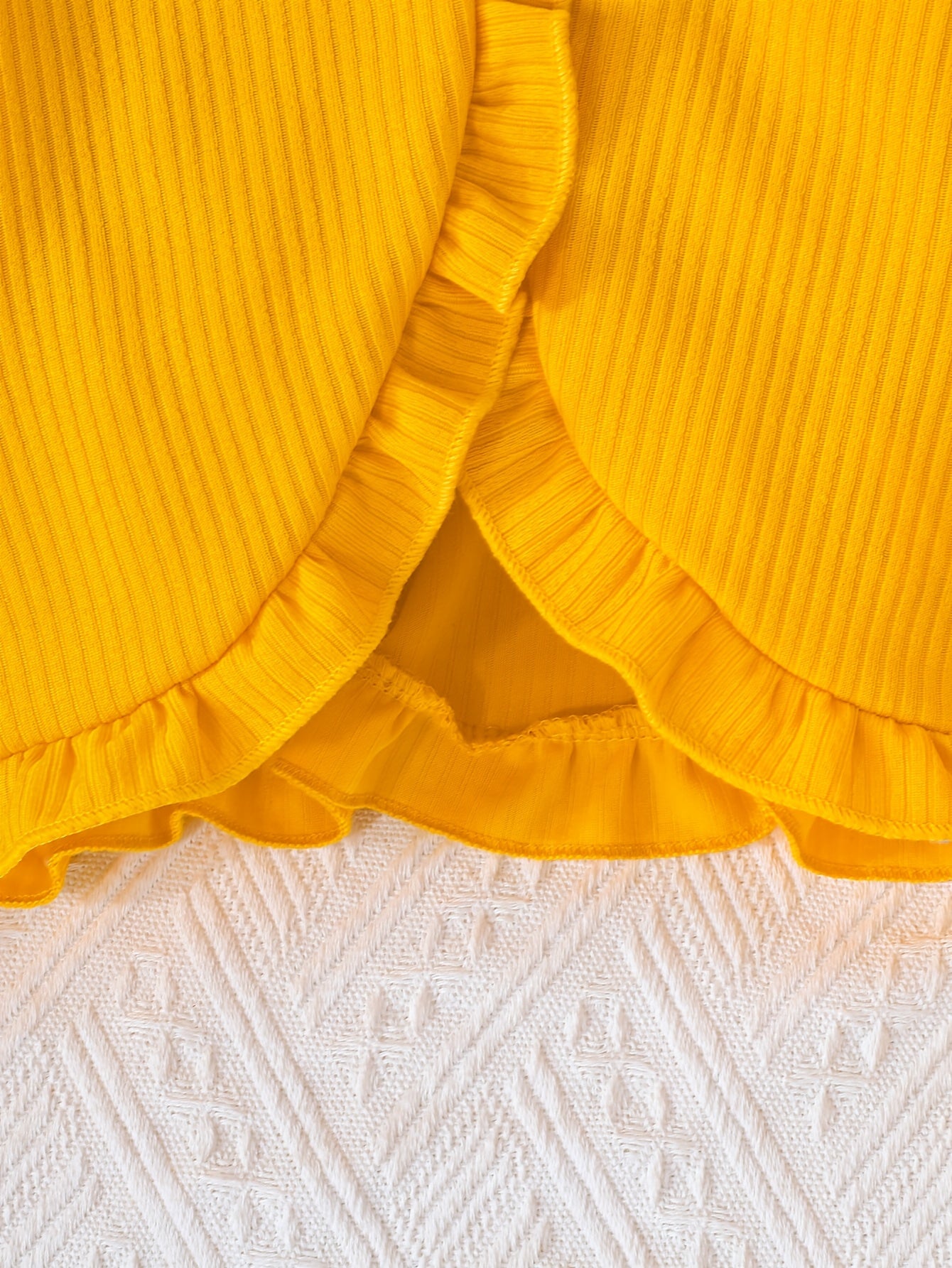 Robe fleurie pour fille avec cardigan uni à manches longues, parfaite pour la mi-saison
