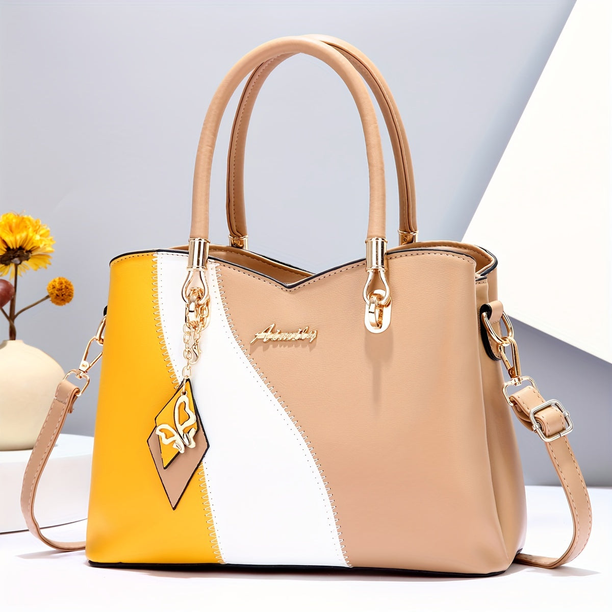 Sac à main femme grande capacité avec design patchwork chic, porté épaule ou bandoulière